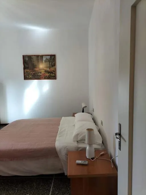 Edera Apartment - Comodo E Funzionale Bologna 0*,  Italy